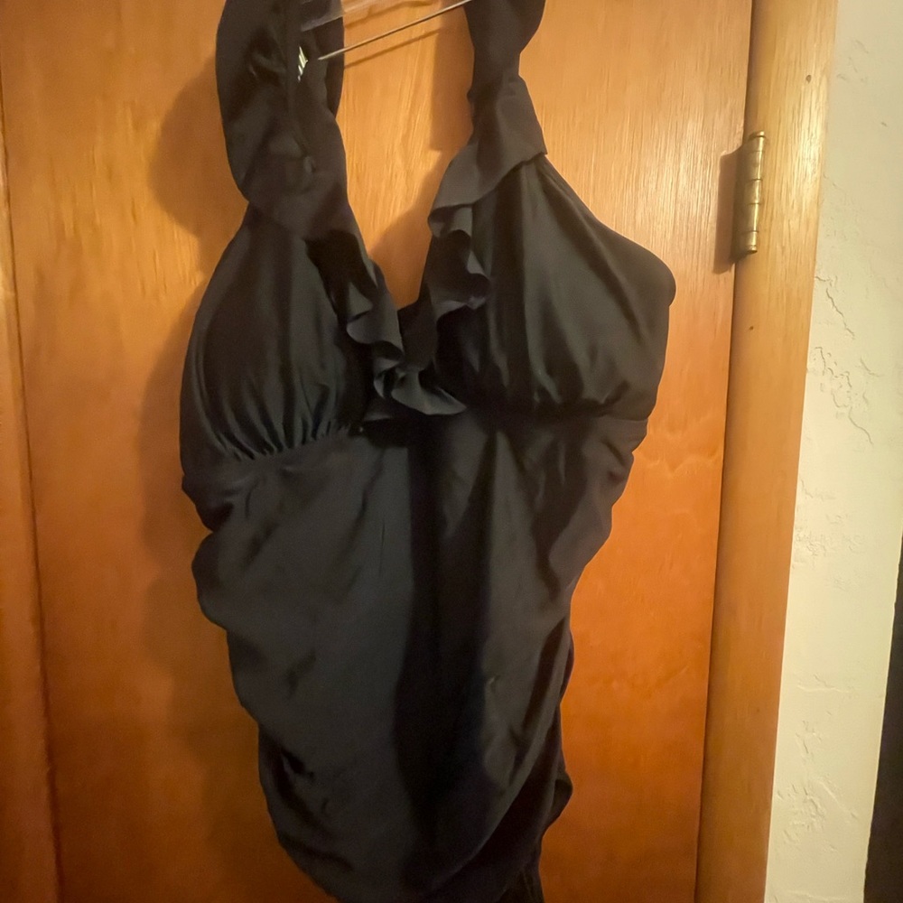 My Charmo Scalloped One Piece Swimsuit Size 3XL Black Ruched Side Slimming NWT - Picture 1 of 7